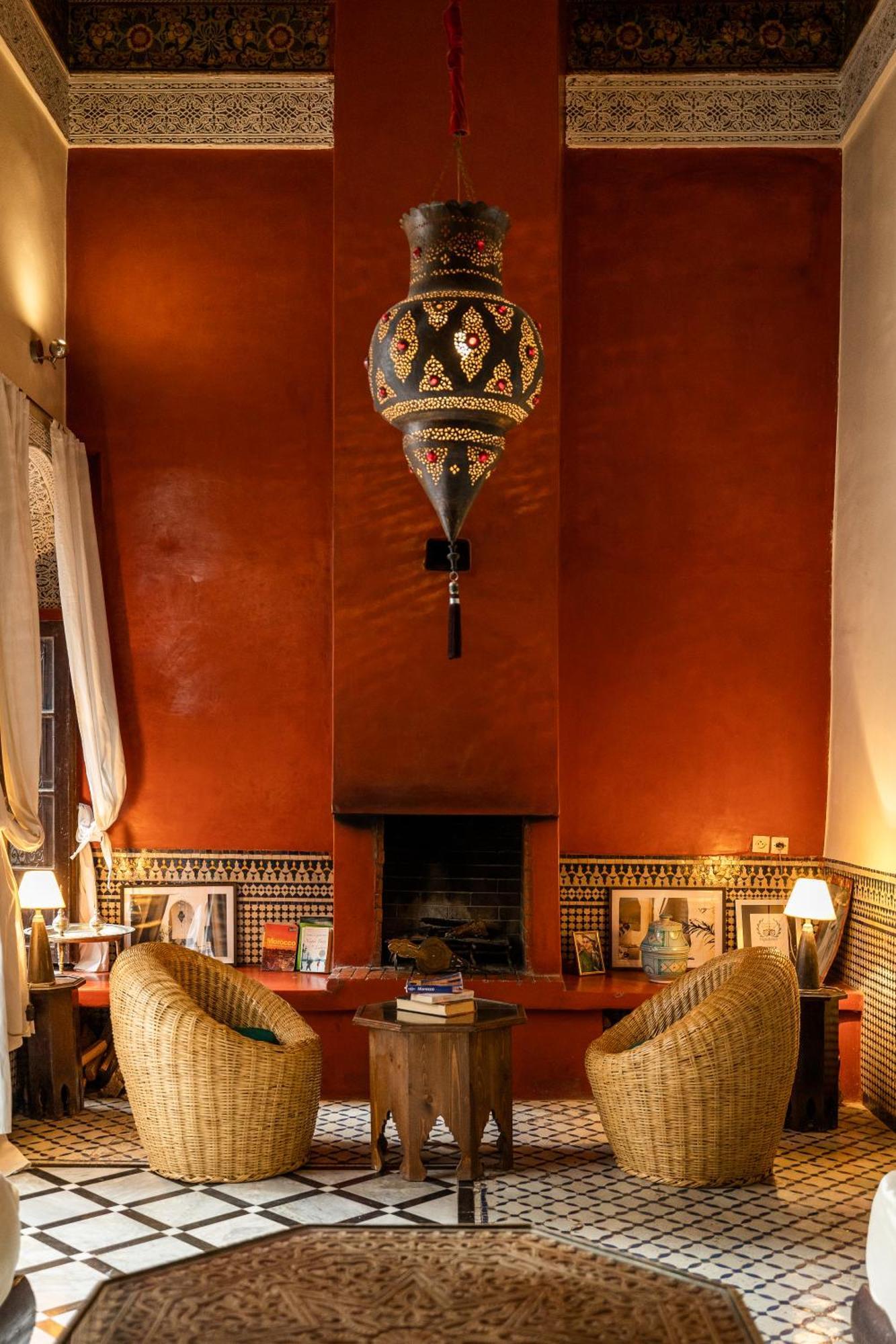 Tizwa Riad Fez